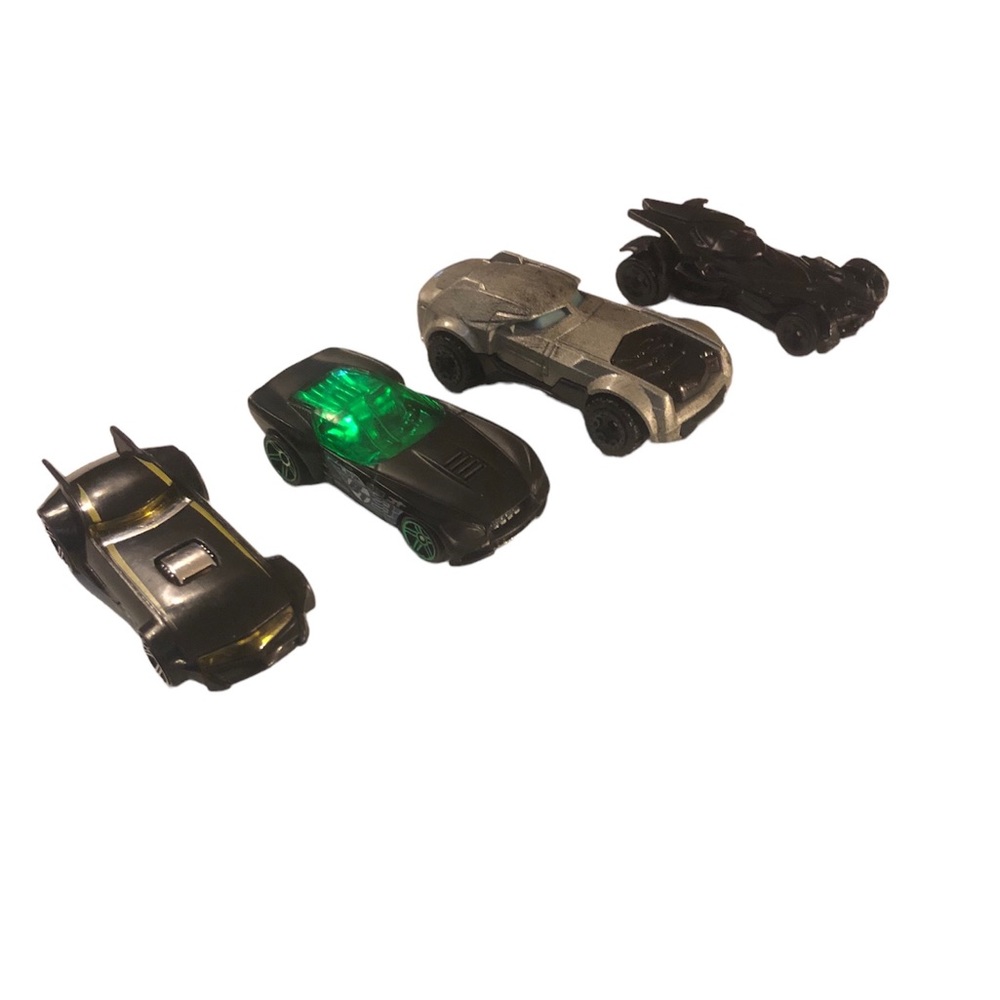 4 Hot Wheels Batman cars DC Comics 2001,2013, 2015